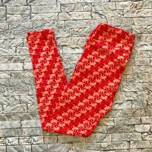 NWOT Lularoe one size red Cupid arrows Valentine’s leggings